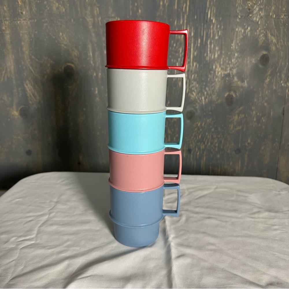 Tupperware Vibrant Mug Set - Red, Gray, Blue, Pink